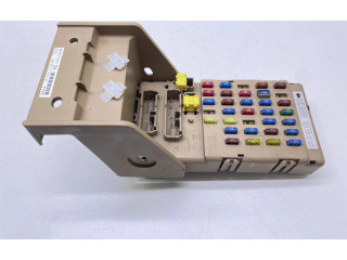 Блок предохранителей 82201FG010, 807211   Subaru Forester SH    