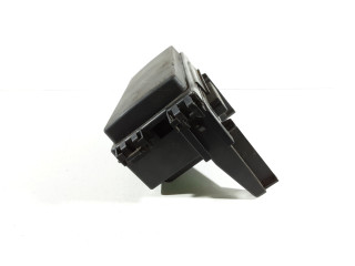 Блок предохранителей 04692073AB, L0023294AB Jeep Grand Cherokee (WK)