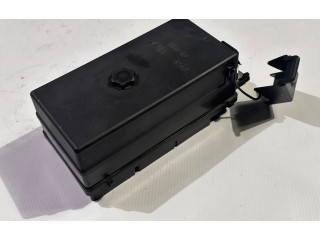 Pojistková skříňka 15329394 Chevrolet Corvette C5 2000