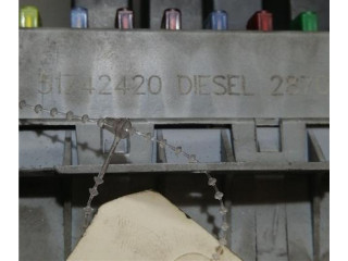 Блок предохранителей 51742420, 51742420 Alfa Romeo GT