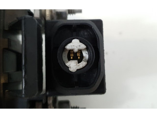 Pojistková skříňka 1034405-00-F Tela Model S 2017