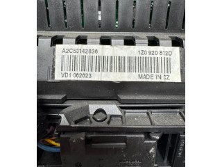 Панель приборов 1Z0920812D, VD1062623 Skoda Octavia Mk2 (1Z)