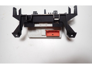 Дисплей    8200107839-B   Renault Megane II