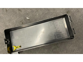 Крышка блока предохранителей 7271381830 Maserati Levante