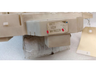 Блок предохранителей 8637A171, 5WK451031 Mitsubishi Colt