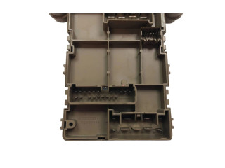 Pojistková skříňka 82201AJ000 Subaru Outback 2010