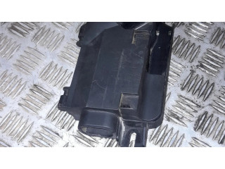 Другая деталь отделки багажника