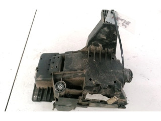 Блок предохранителей  30728132   Volvo V70    