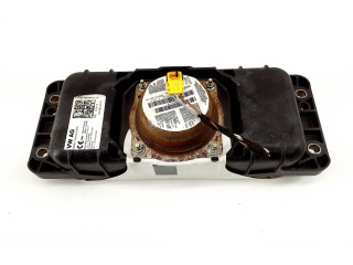 Подушка безопасности пассажира 8V0880204D Skoda Octavia Mk3 (5E)