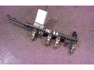 Vstřikovací lišta 3219018301, 3219018301 Fiat Punto (188) 188A4000