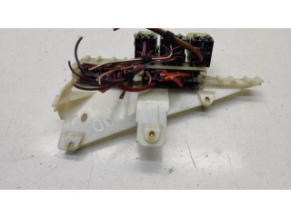 Pojistková skříňka 8371884 BMW 5 E39 2001