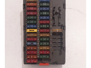 Блок предохранителей  9566610180   Citroen Xantia    
