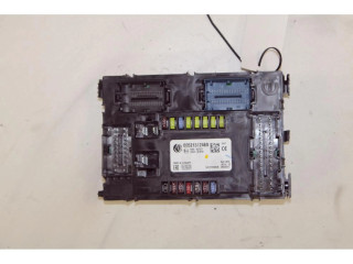 Блок предохранителей    Jeep Renegade    