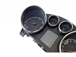 Панель приборов 13346184 Opel Meriva B