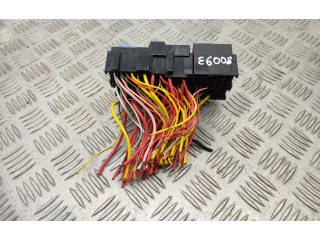 Блок предохранителей 240108082R, K240108082R   Renault Express    