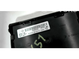 Блок предохранителей     Renault Clio III    