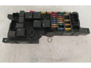 Блок предохранителей 8678449 Volvo S60