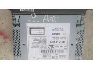 Радио/ проигрыватель CD/DVD / навигация