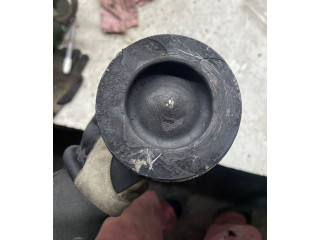 Поршень с шатуном V9X 120030165 Nissan Navara D40