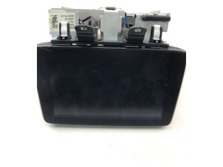 Дисплей    BADE669C0B   Mazda 3 II