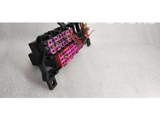 Блок предохранителей  8d0937503E, 800937   Audi A6 S6 C5 4B    