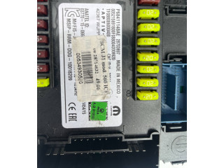 Блок предохранителей 68411148AB, 00534930520 Jeep Compass