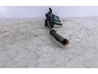 Топливная рампа Mitsubishi Carisma