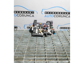 Блок предохранителей    Citroen C-Crosser    