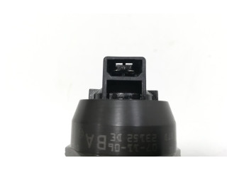 Форсунка 038130073AG    Skoda Fabia Mk2 (5J)   