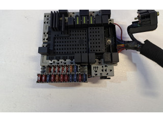 Блок предохранителей 8676286, 8645729 Volvo S60