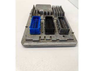 Блок управления двигателя 12697902, 811839393   Chevrolet Camaro