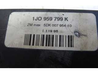 Блок управления двигателя 1J0959799K   Volkswagen New Beetle