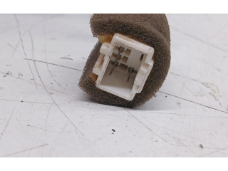 Зеркало электрическое Mitsubishi L200 2006 - 2014 года