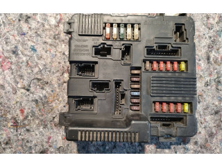 Блок предохранителей 8200306032A, S118399200D   Renault Scenic II -  Grand scenic II    