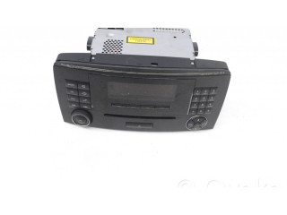 Радио/ проигрыватель CD/DVD / навигация