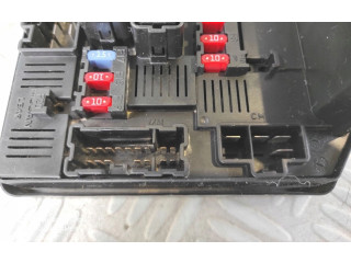 Pojistková skříňka 284B7JD02A Nissan Qashqai 2009