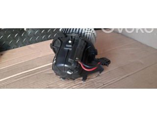 Вентилятор печки    U0853004   Audi A5 8T 8F