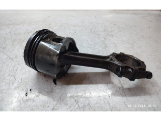 Píst Nissan Navara D22