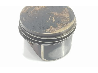 Píst 06B107065N Audi TT Mk1 pro benzínový motor 1.8