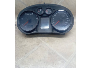 Панель приборов 8Z0920900 Audi A2