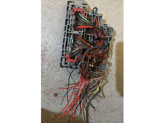 Блок предохранителей 5WK48664D   Opel Meriva A    