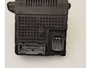 Блок предохранителей 30765646, 28043321 Volvo V70