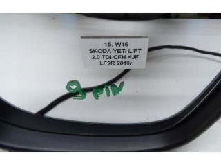 Зеркало электрическое Skoda Yeti (5L) 2009 - 2017 года