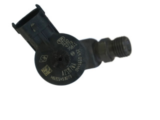 Форсунка 8201453073 Dacia Sandero K9K E6