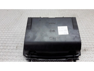 Передняя пепельница