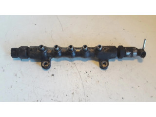 Топливная рампа 8945860010   Toyota Avensis T250 2.2 