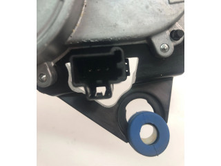 Двигатель стеклоочистителей