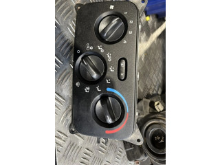 Блок управления климат-контролем Jeep Cherokee III KJ