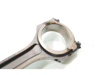 Поршень с шатуном DT224 Land Rover Defender