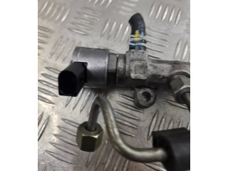 Топливная рампа 04L089G   Volkswagen PASSAT B8  